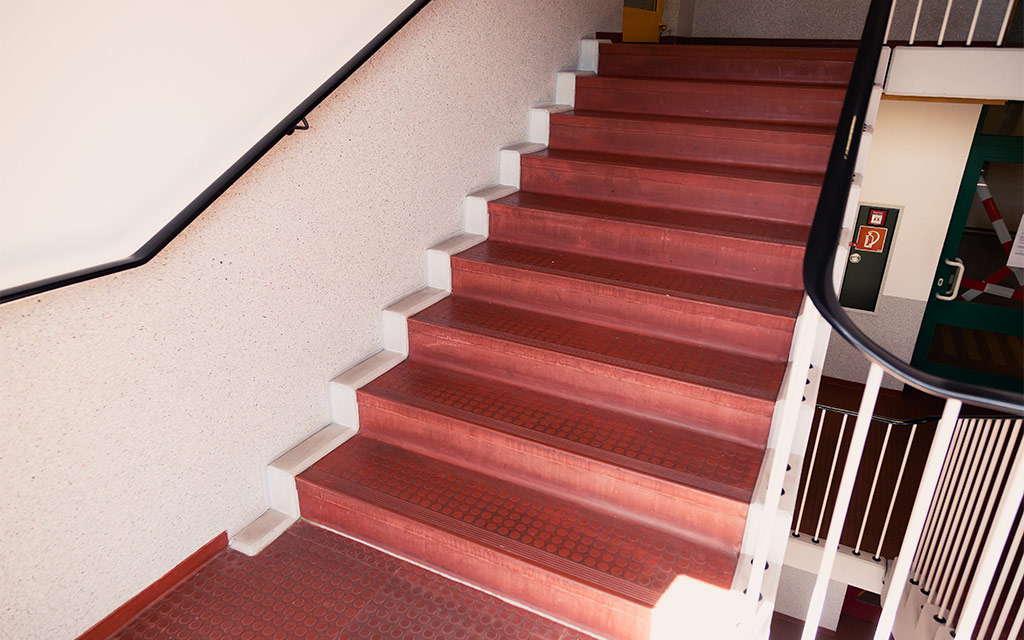 01 industrie-reference-04-avant